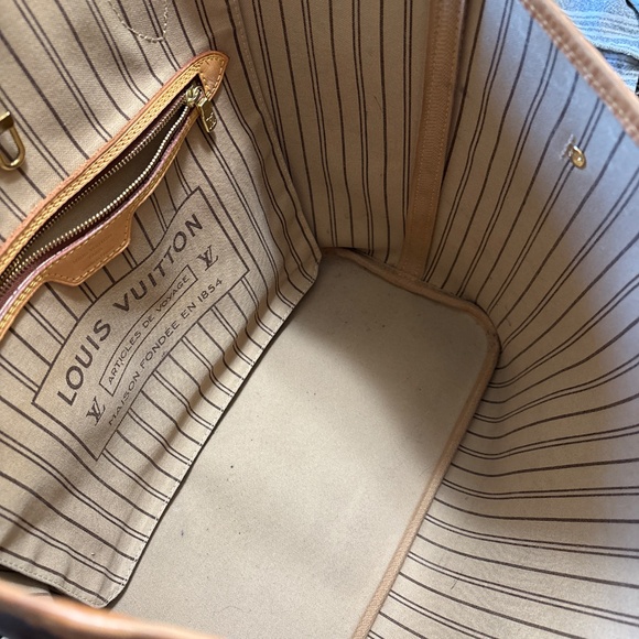 Louis Vuitton Neverfull MM - Picture 4 of 6